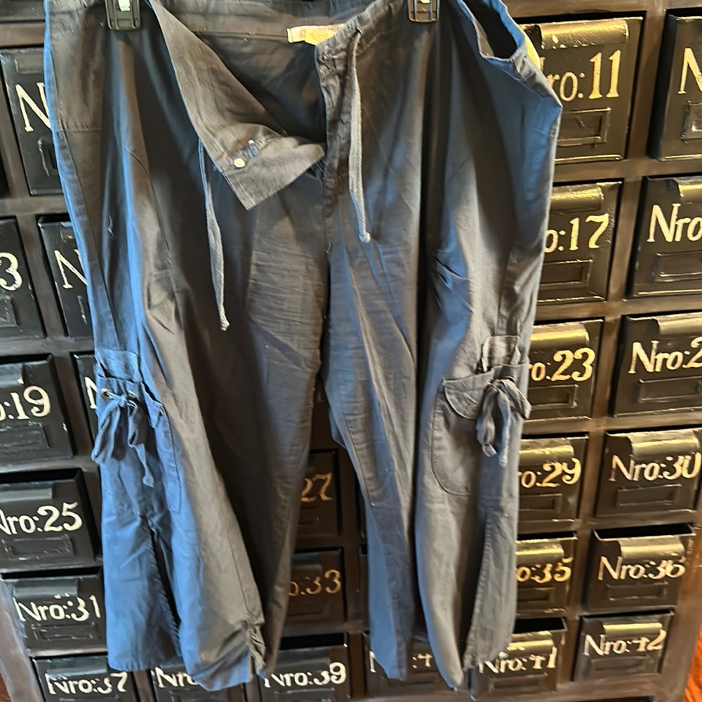 XCVI cropped slit leg cargo